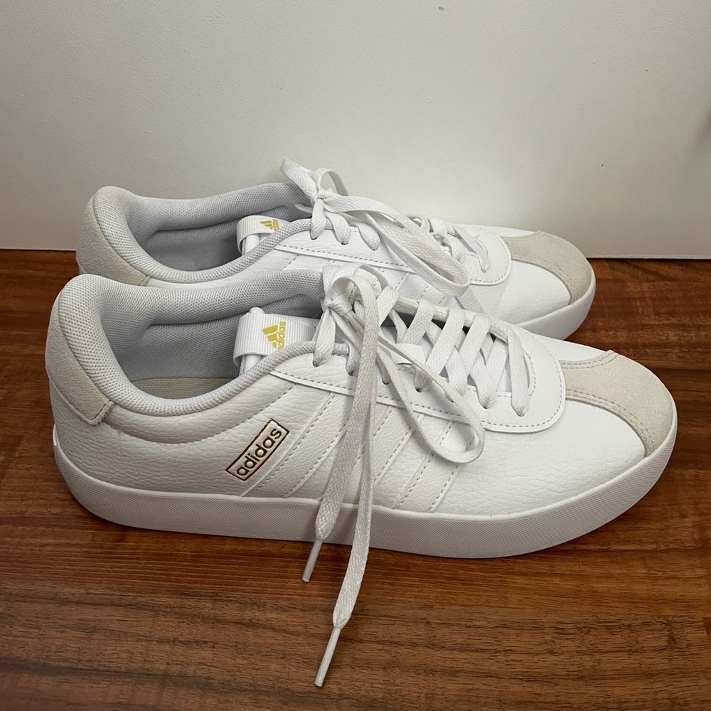 Like New Adidas VL Court 3.0 Shoes - Picture 5 of 7